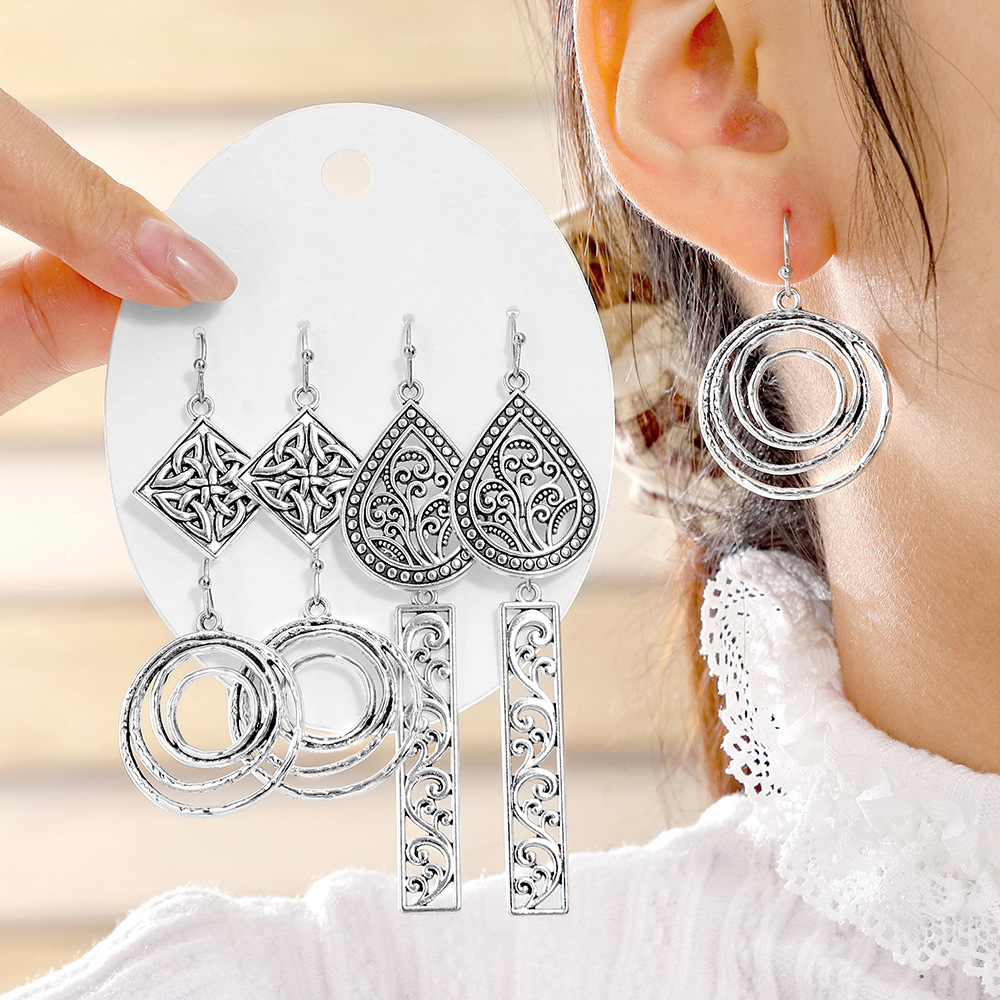 Ethnic Fashion For Ladies - Paquete de 4 Pares de Aretes