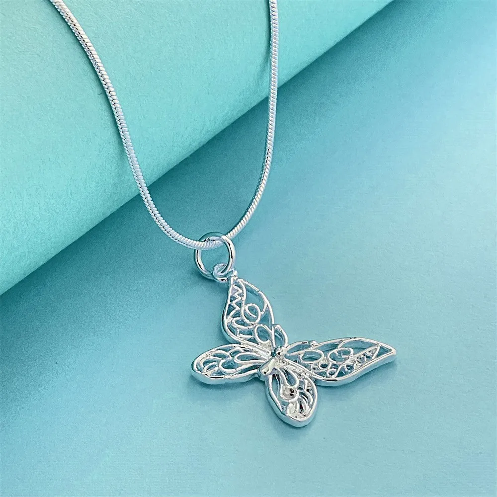 Collares de mariposa y2k de pl - Ethnic Fashion Designer reseña y precio
