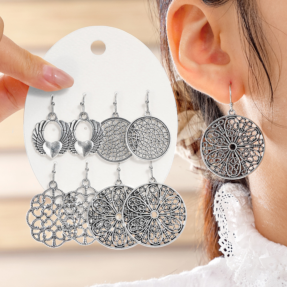 Paquete de 4 Pares de Aretes C - Ethnic Fashion For Ladies reseña y precio